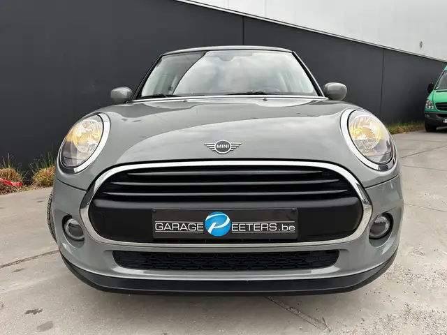 Mini Cooper Cooper view 7