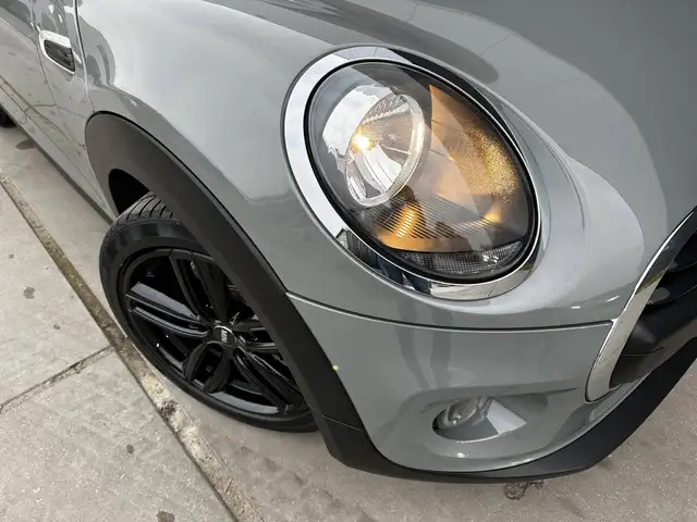 Mini Cooper Cooper view 8