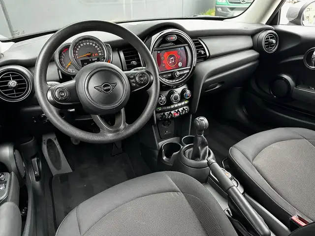 Mini Cooper Cooper view 12