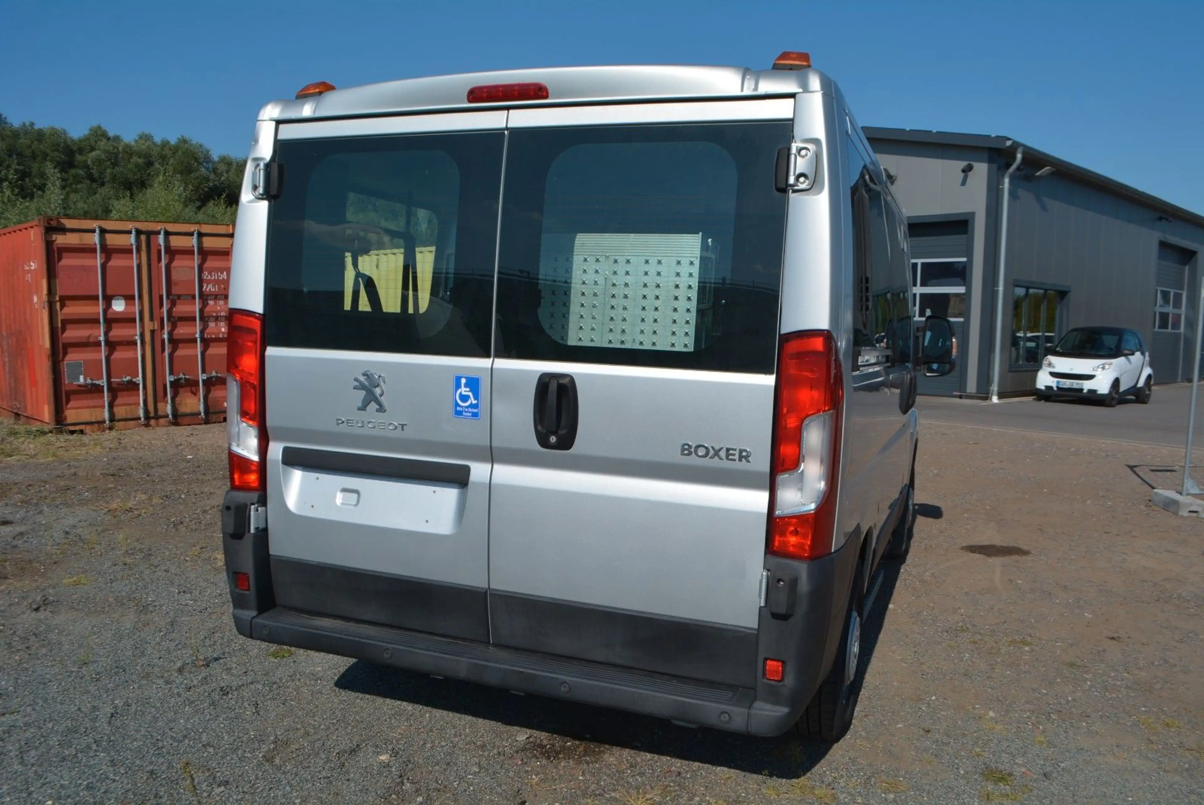 Peugeot Boxer Kombi 330 L1H1 Blue-HDi 140+Rollstuhlrampe — photo 10