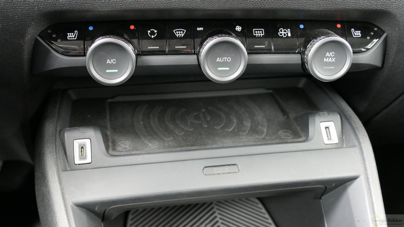Citroen C4 1.2 130 PureTech Automaat Shine — photo 12