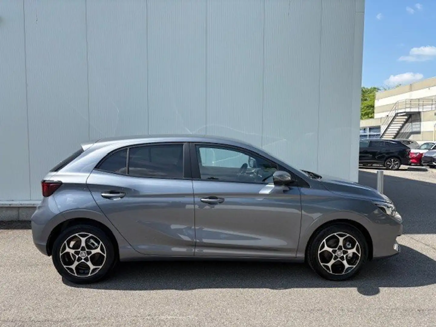 MG MG3 Luxury Gris - 2