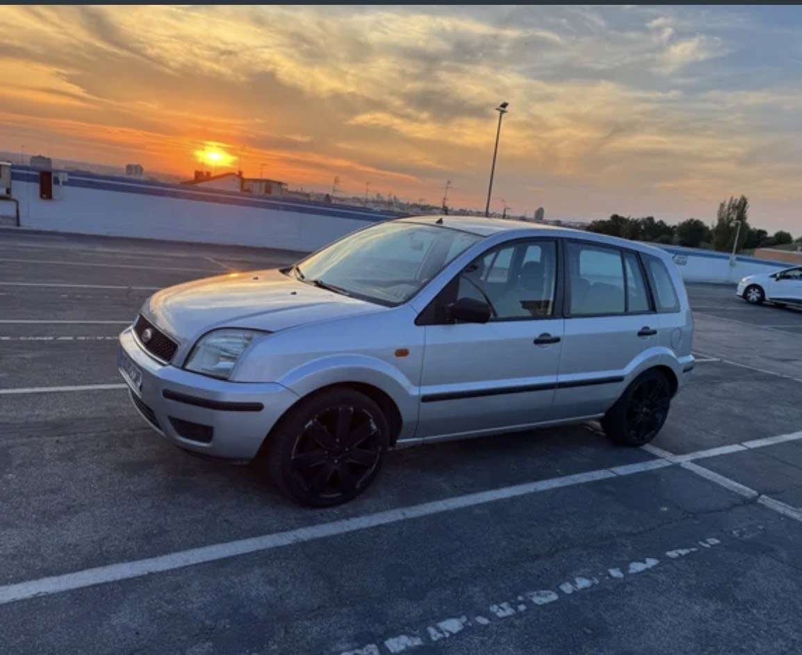 Ford Fusion 1.6 Elegance - foto 1