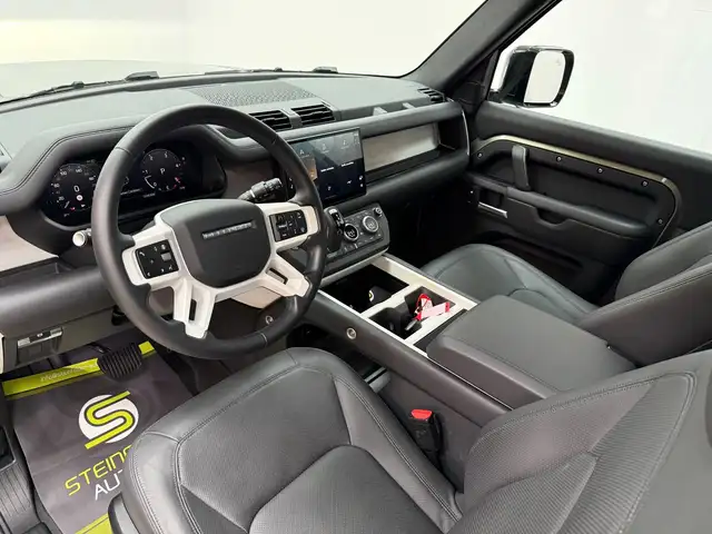 Land Rover Defender view 9
