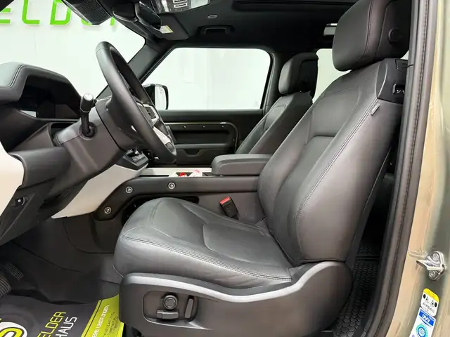 Land Rover Defender view 11