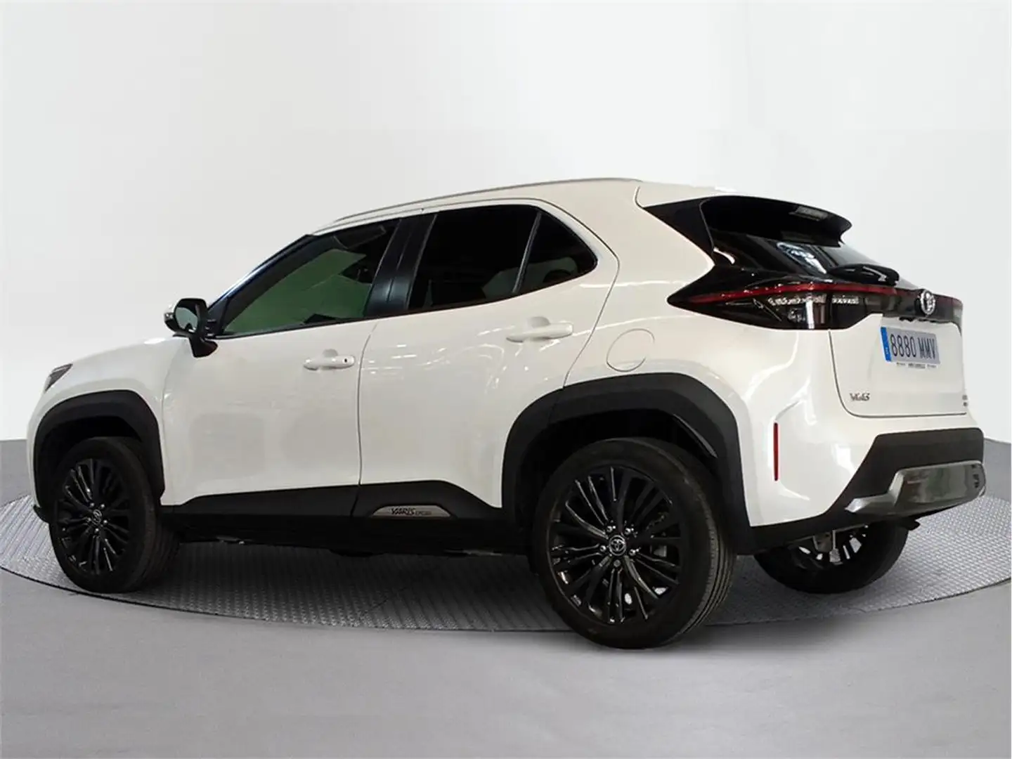 Toyota Yaris Cross 120H Adventure - 2