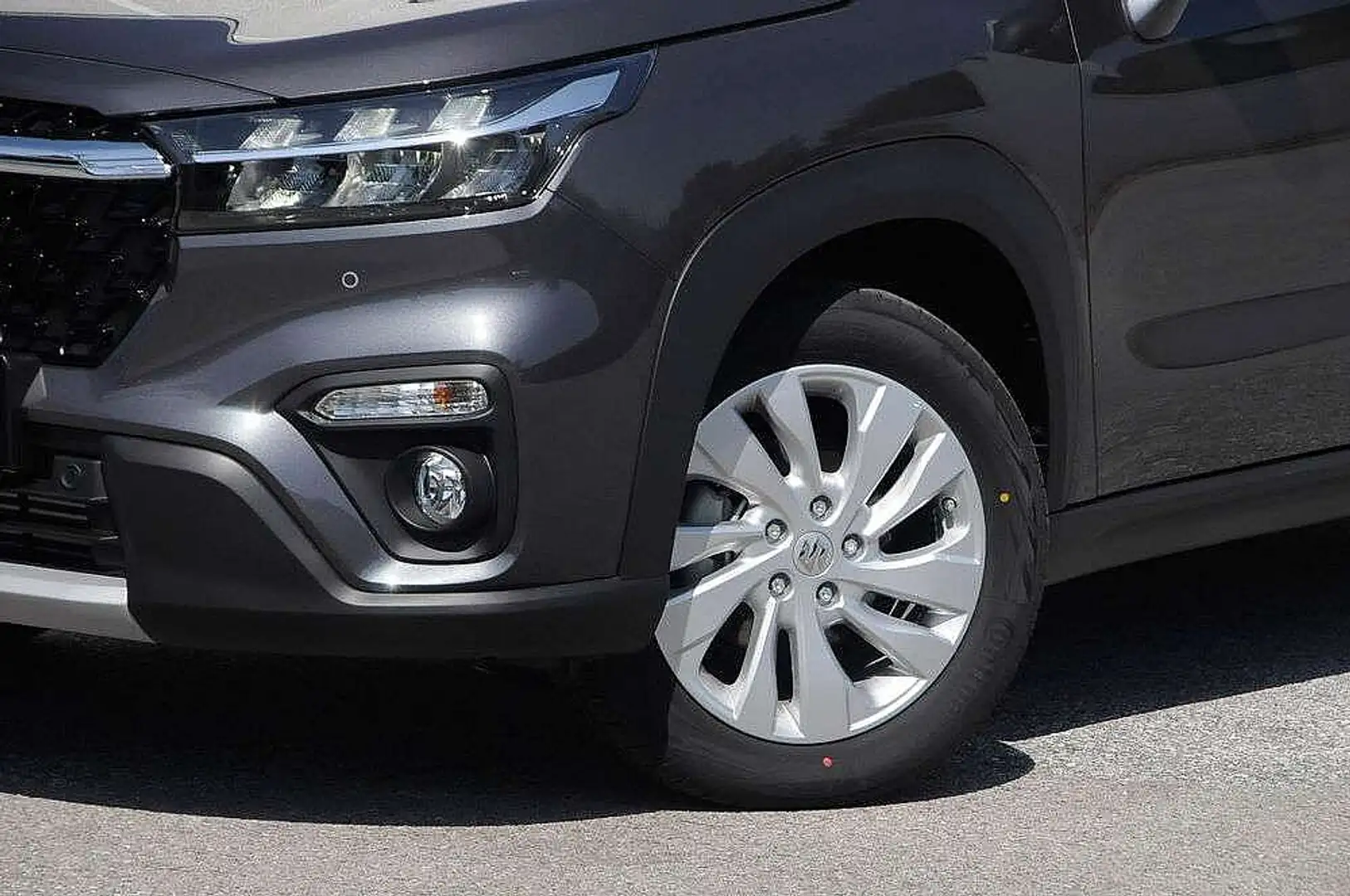 Suzuki S-Cross AllGrip Shine Facelift Grau - 2