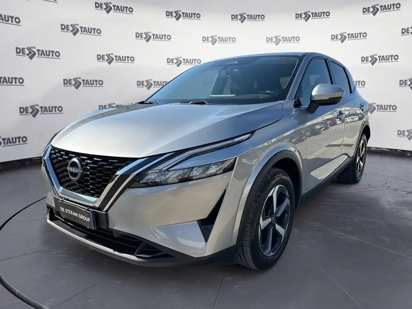 Nissan Qashqai Qashqai MHEV N-Connecta 140 CV Grigio - 1