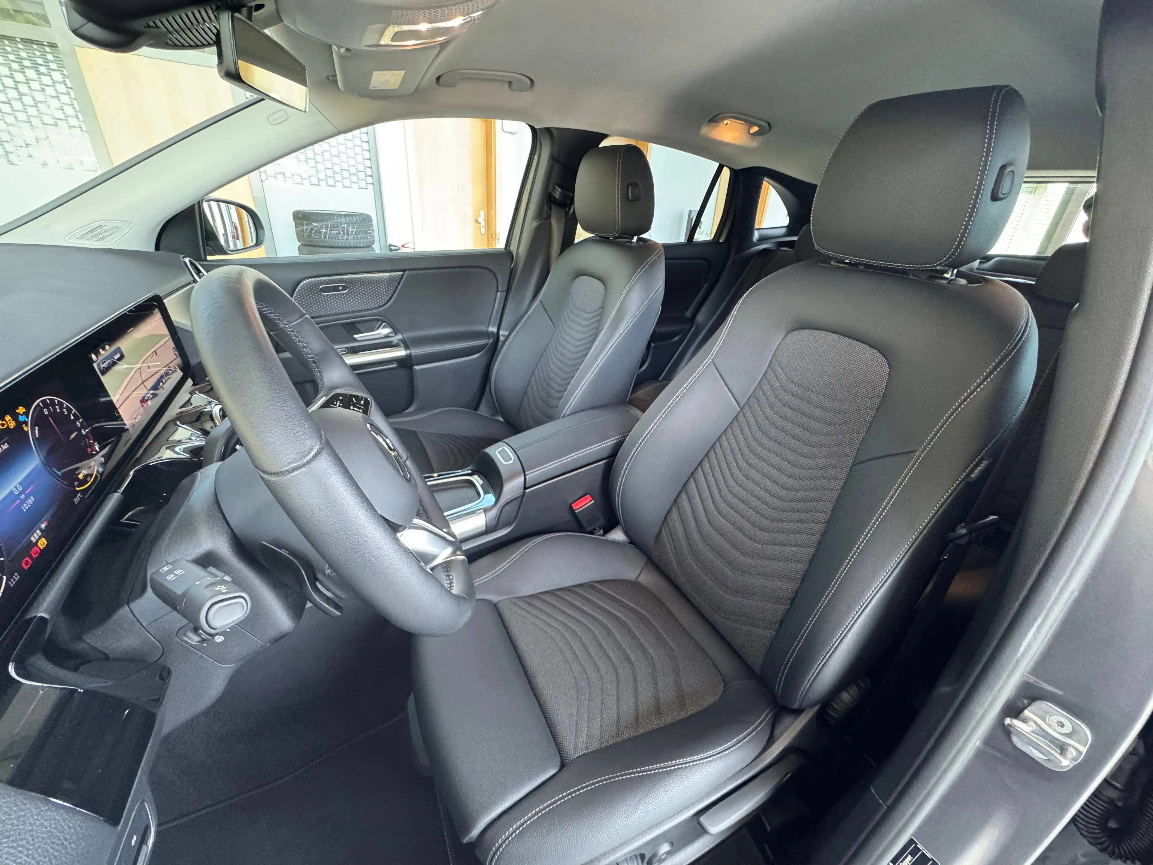 Mercedes-Benz GLA 250 e Hybrid Plug-In — photo 7