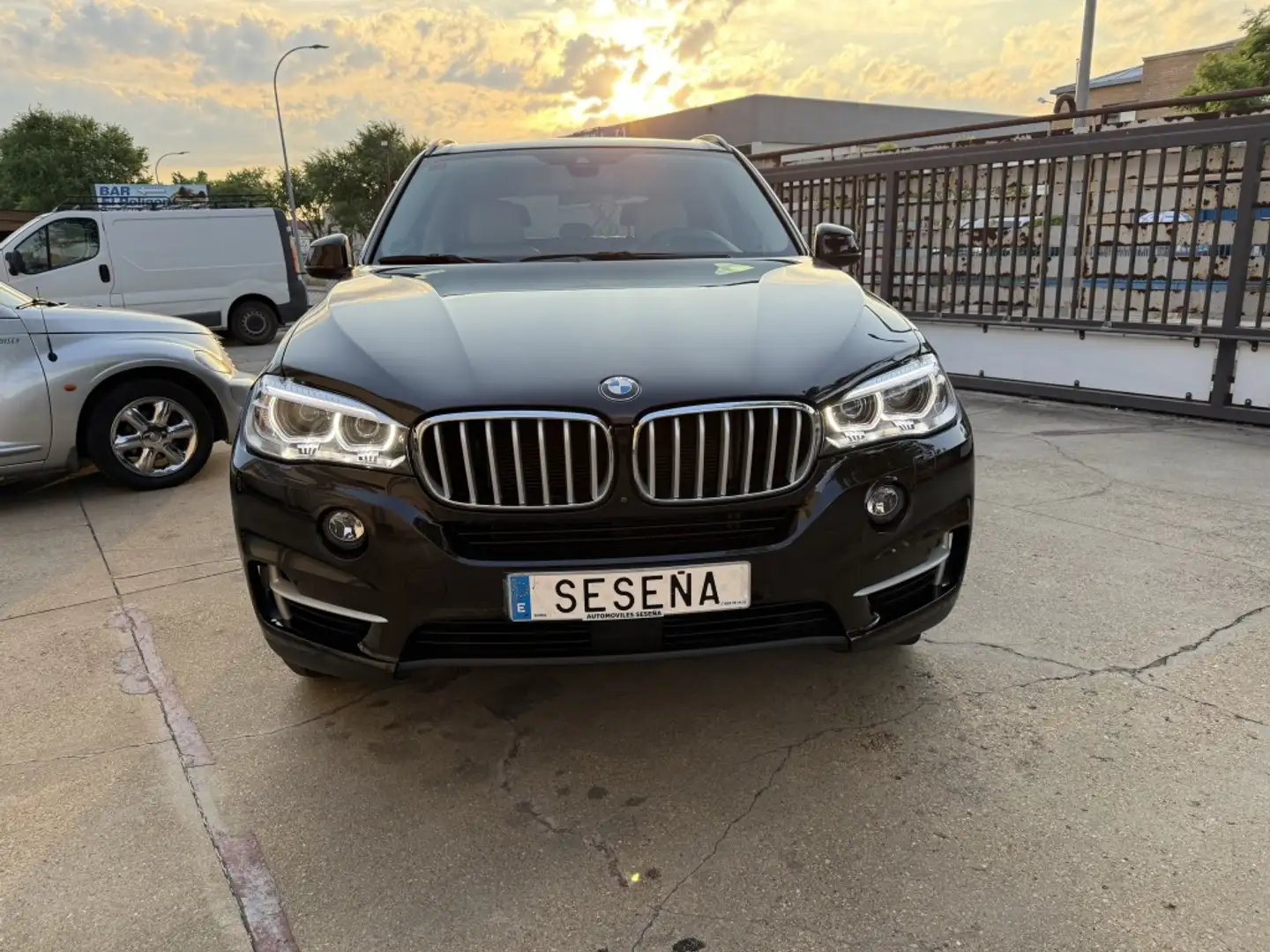 BMW X5 xDrive 30dA Brun - 2