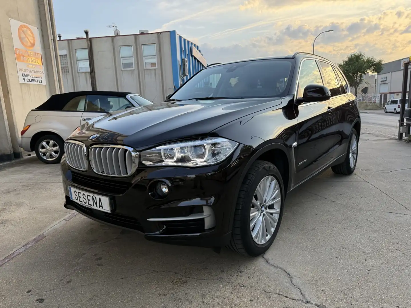BMW X5 xDrive 30dA Brun - 1