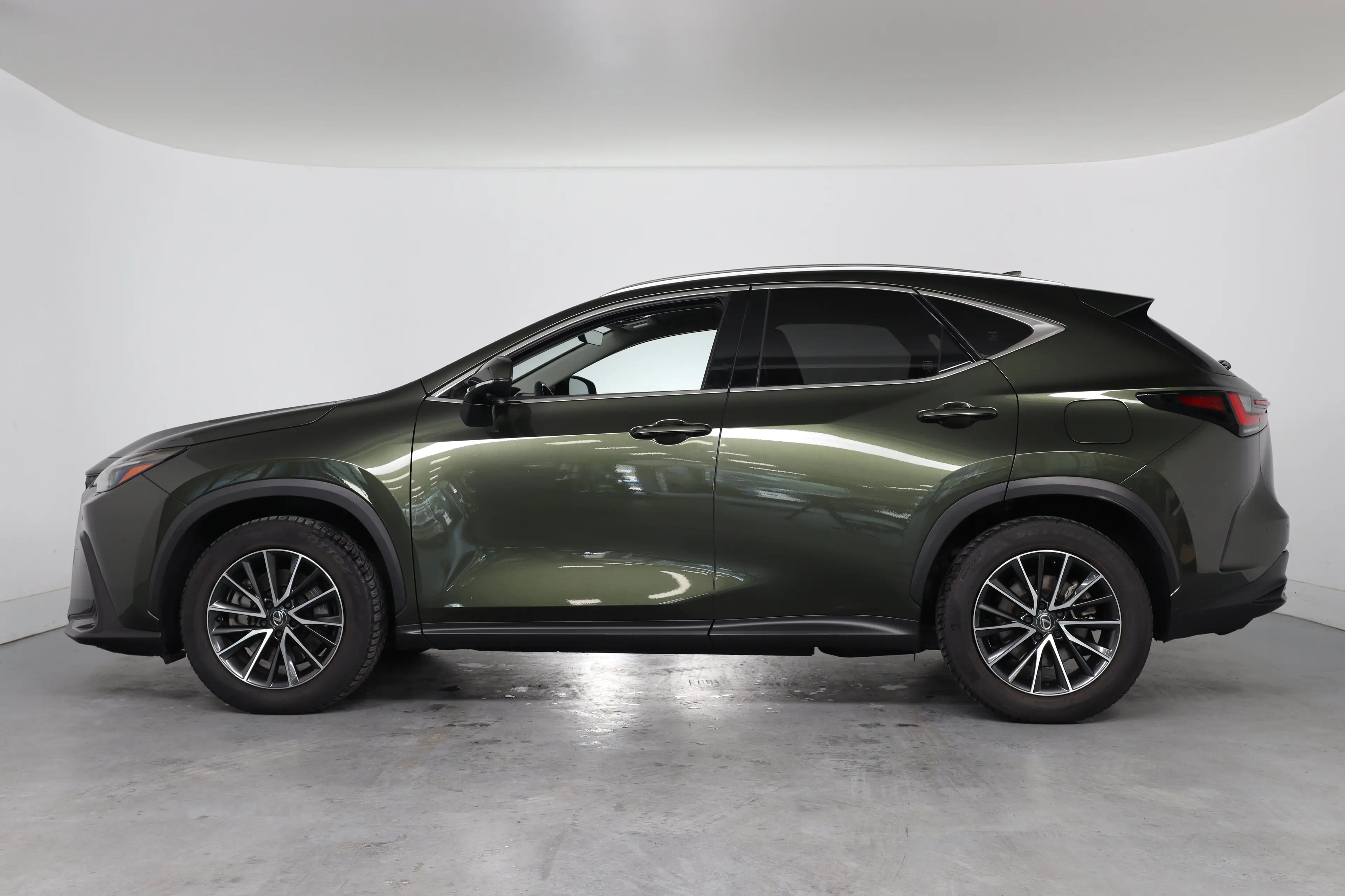 Lexus NX 450h+ AWD Luxury Line | 1e Eigenaar! | Leder | Memory | — photo 2