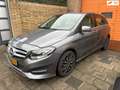 Mercedes-Benz B 180 Ambition / inc. 2 sets velgen Šedá - thumbnail 1