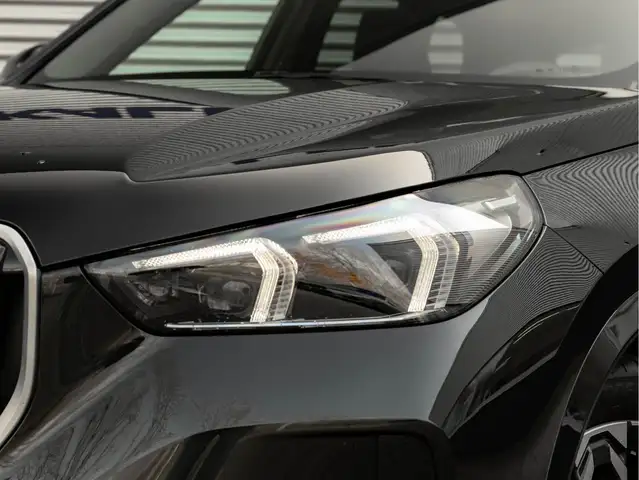BMW X1 view 9