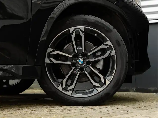 BMW X1 view 15