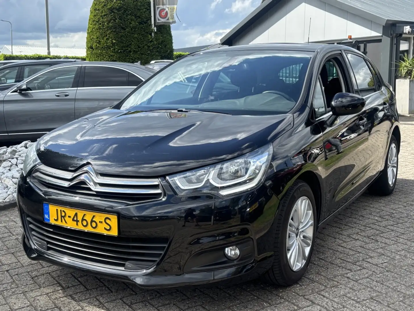 Citroen C4 2.0 Blue HDI 5-Deurs Zwart 2016 BTW Trekhaak Zwart - 1
