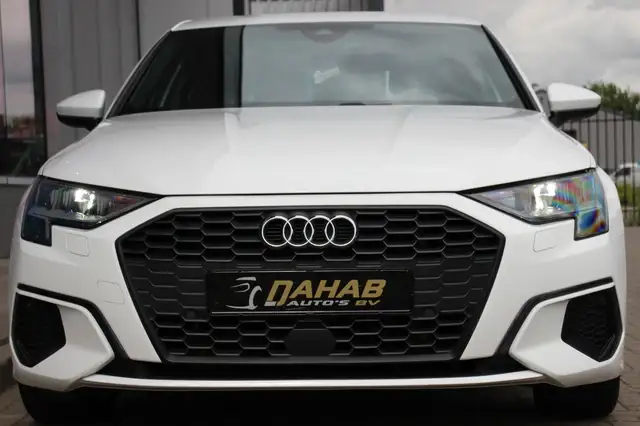Audi A3 view 5