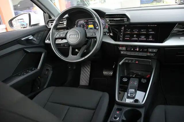 Audi A3 view 10