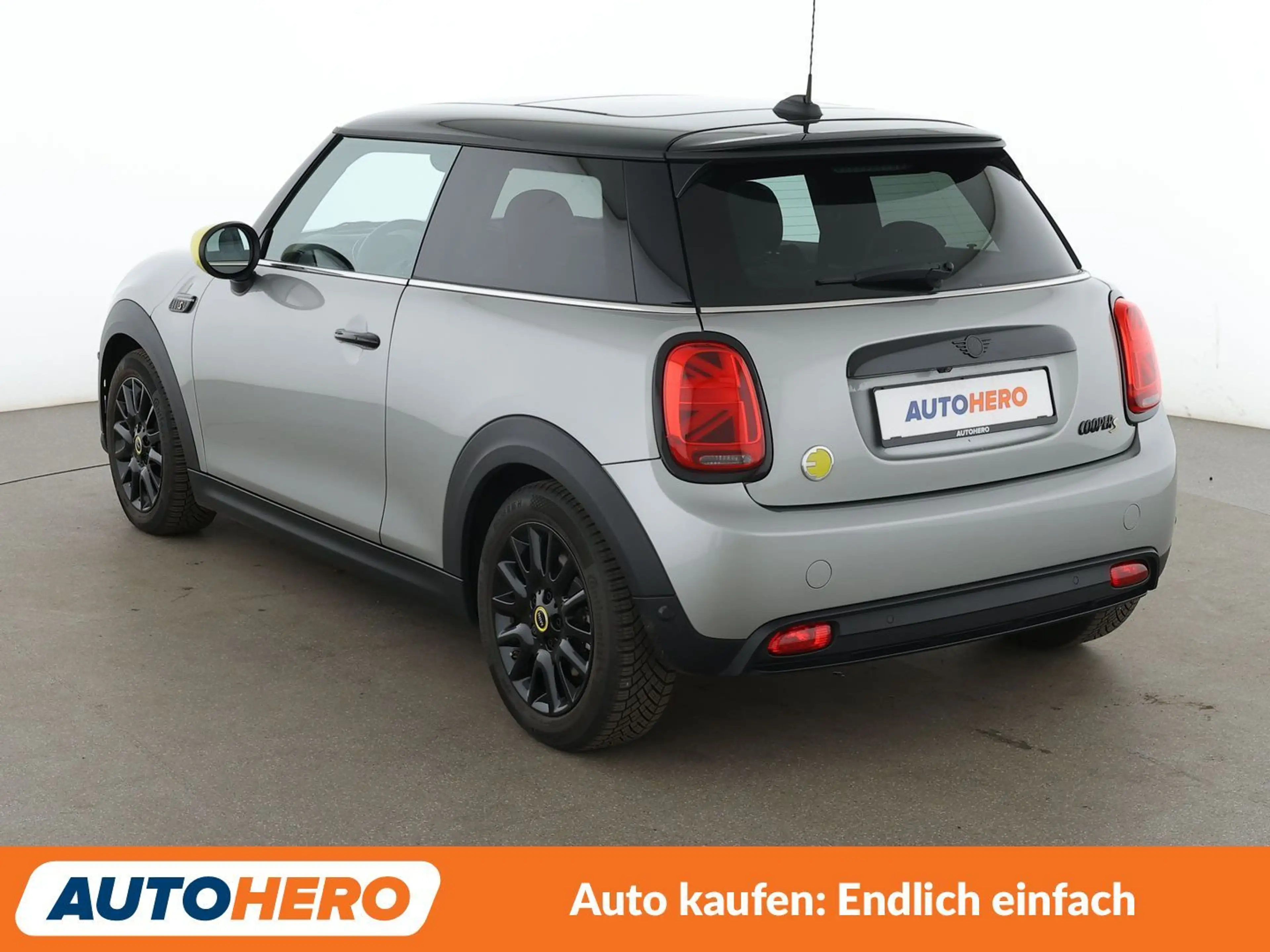 MINI Cooper SE Cooper SE Classic Trim Aut.*NAVI*TEMPO*CAM*PDC* — photo 4