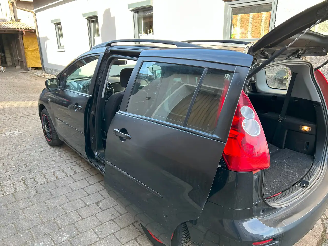 Mazda 5