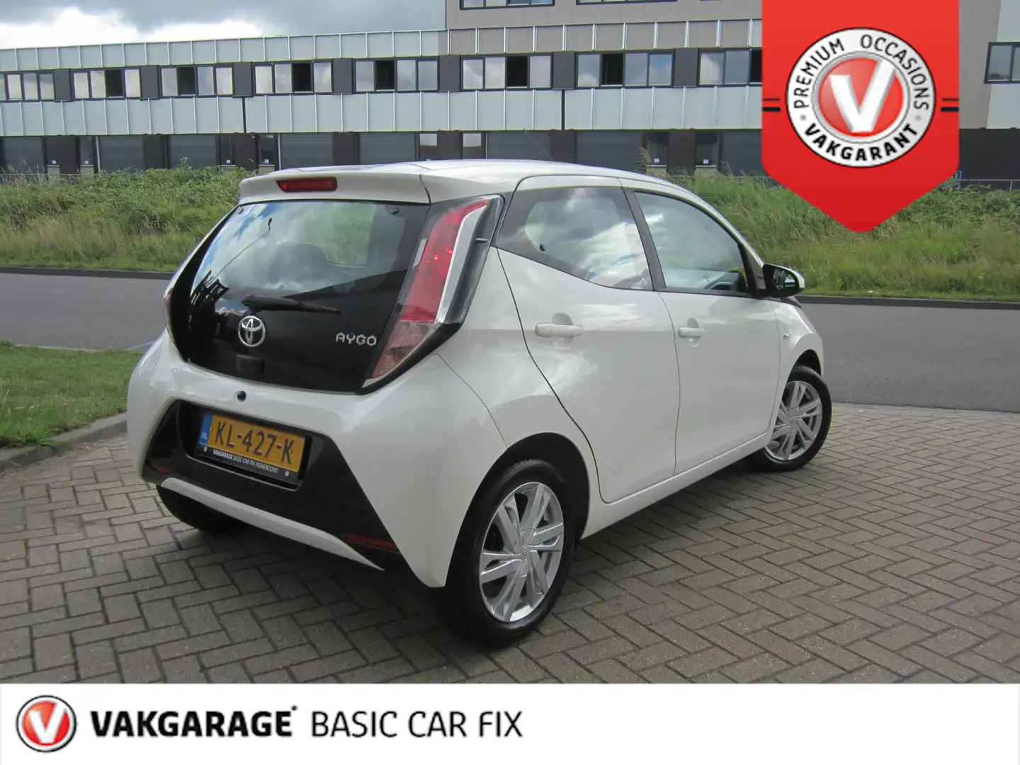 Toyota Aygo 1.0 VVT-i x-sport Airco Blanc - 2
