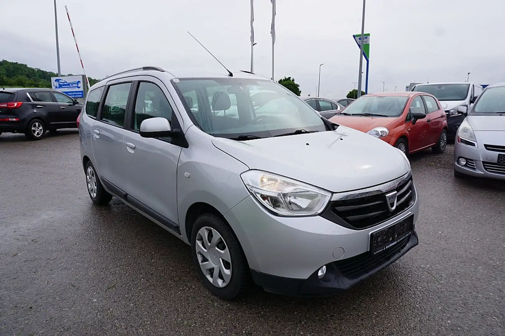Dacia Lodgy Ambiance dCi 110 Grau - 2