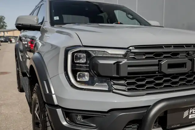Ford Ranger view 8