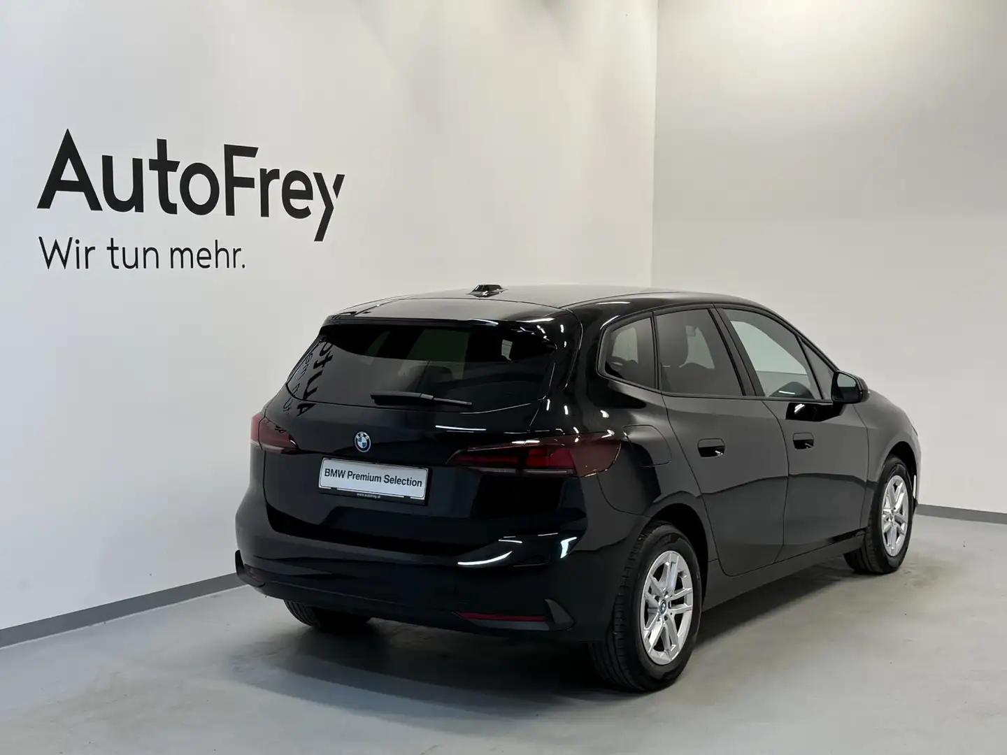 BMW 225 225e xDrive Active Tourer Schwarz - 2