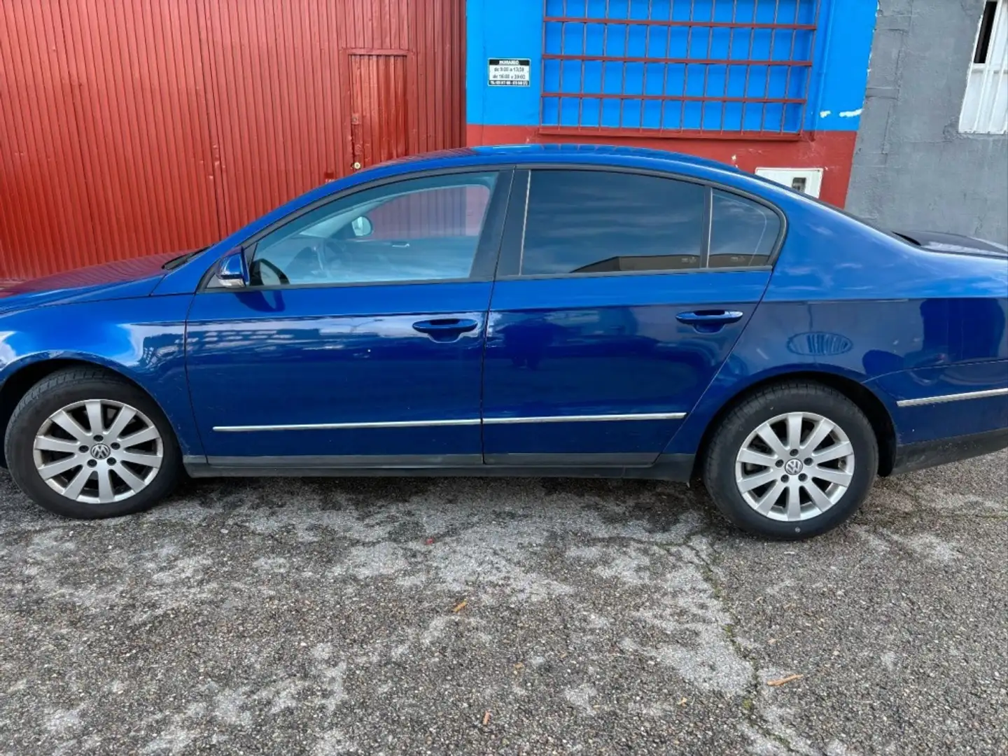 Volkswagen Passat 2.0TDI Advance Azul - 2
