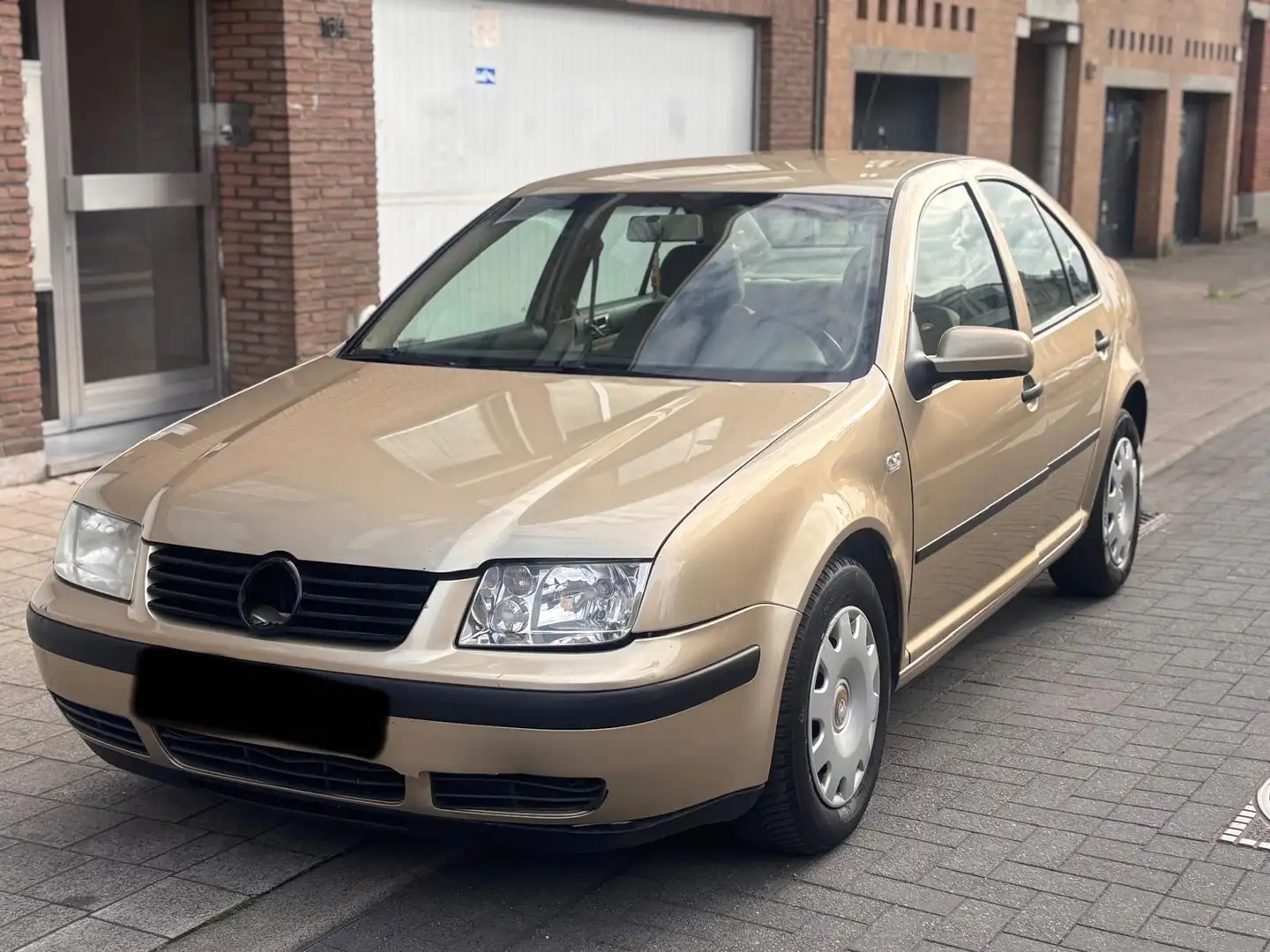 Volkswagen Bora 1.6 Comfortline - 1