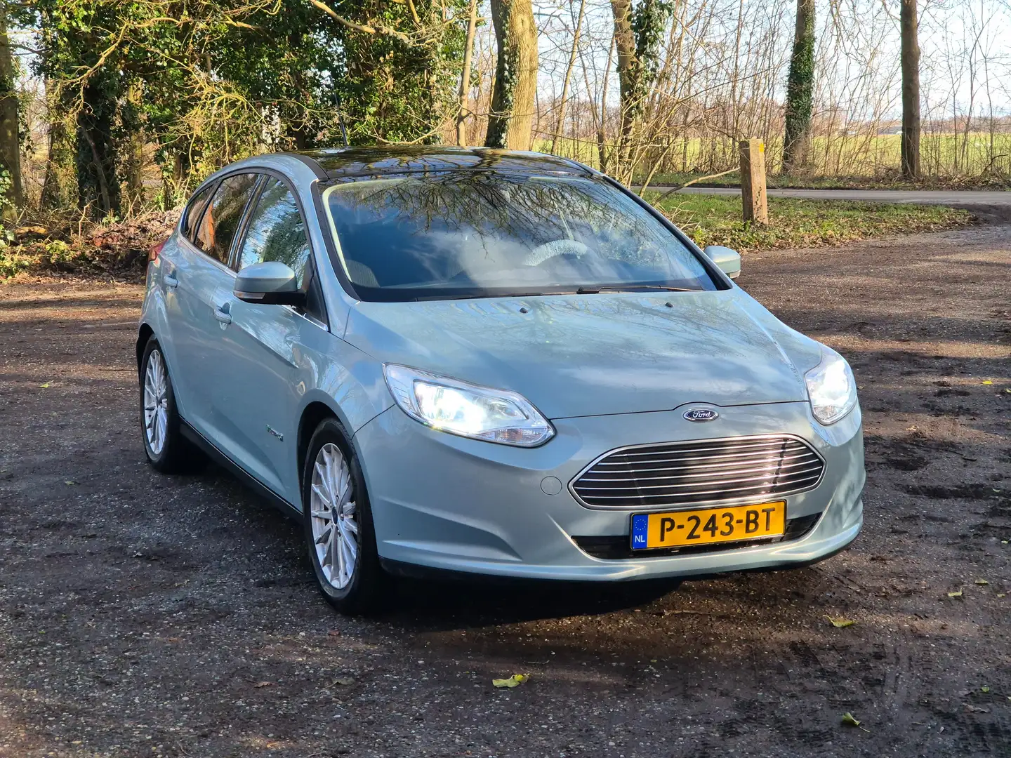 Ford Focus Focus Titanium Electric Grijs - 1
