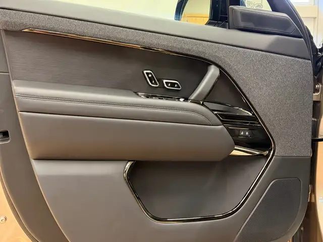 Land Rover Range Rover Sport Autobiography Hybrid / Leasingfähig / Pano Ansicht 21