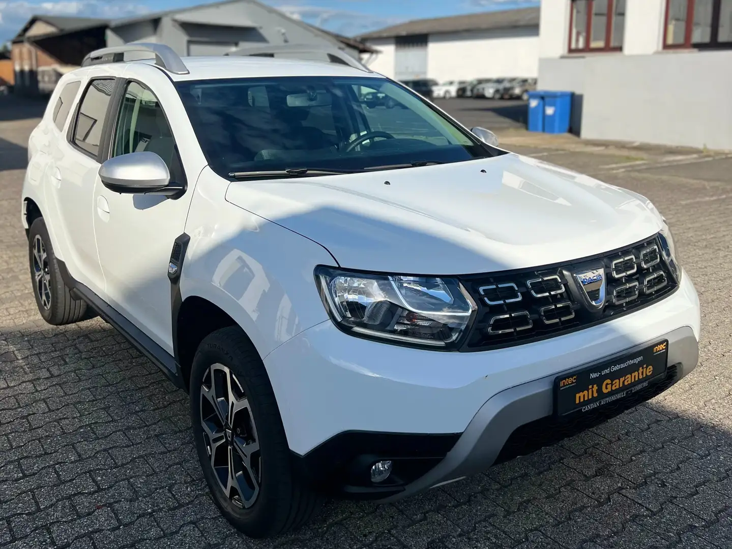 Dacia Duster Prestige*KAMERA*NAVI*WINTERRÄDER GRATIS Blanc - 2