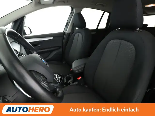 BMW 2 Series view 10