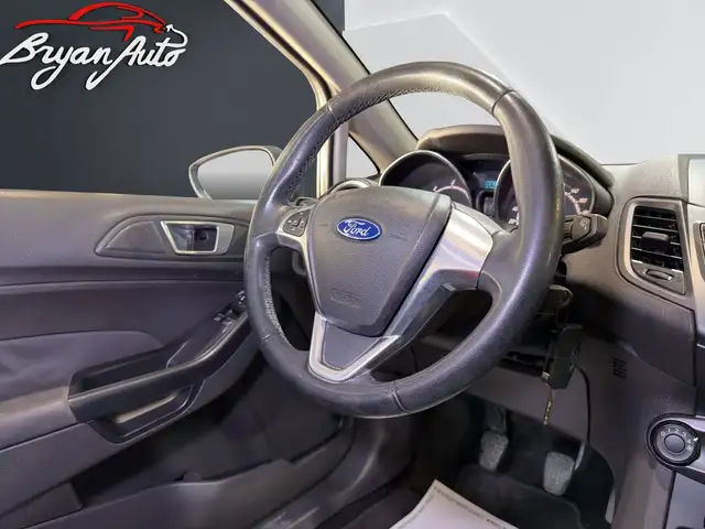 Ford Fiesta view 11