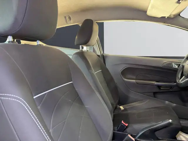 Ford Fiesta view 13