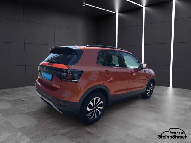 Volkswagen T-Cross view 7
