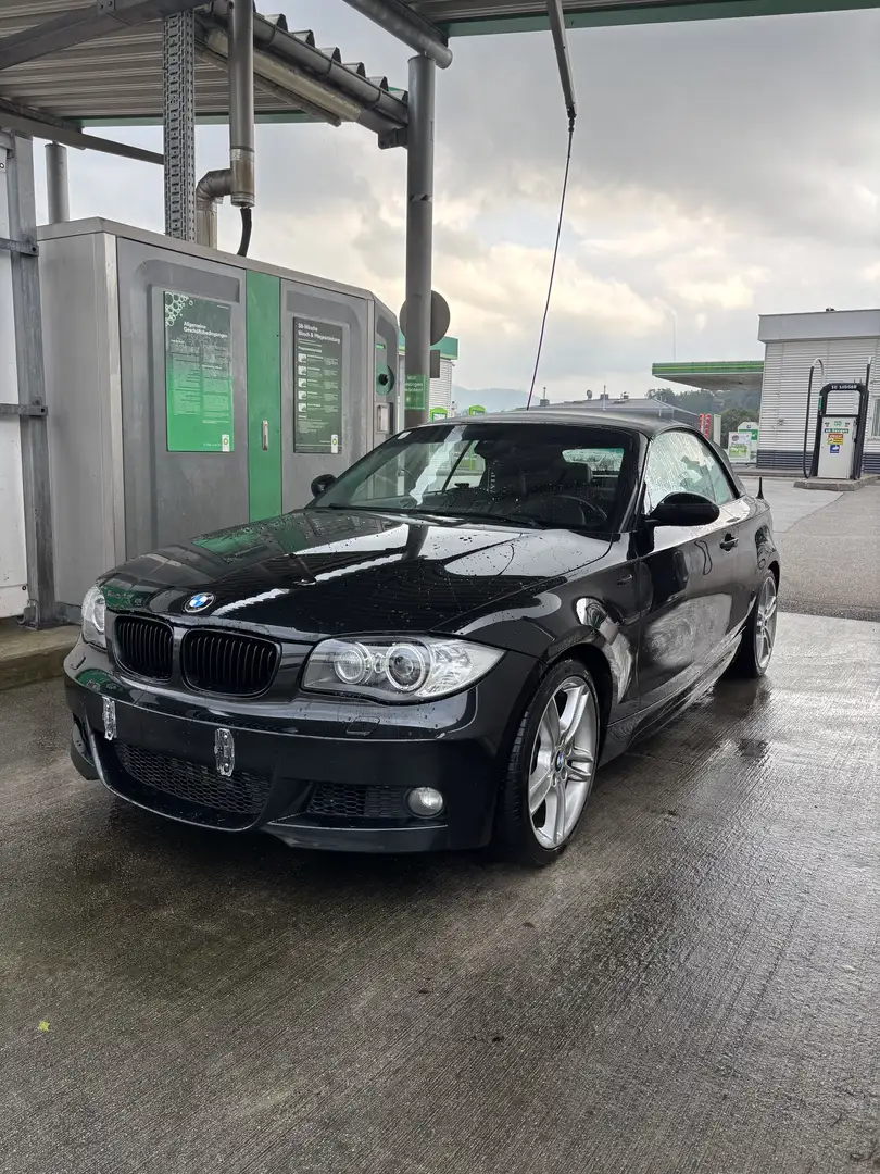 BMW 120 120d Cabrio M-Paket Schwarz - 2