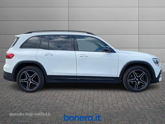 Mercedes-Benz GLB view 6