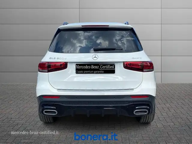 Mercedes-Benz GLB view 5