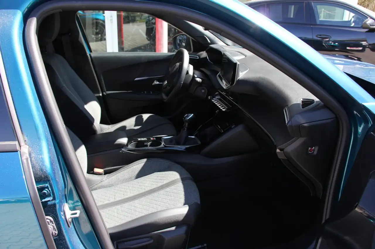 Peugeot 2008 Allure LED Wireless Sunset ALU 17 ZOLL 13