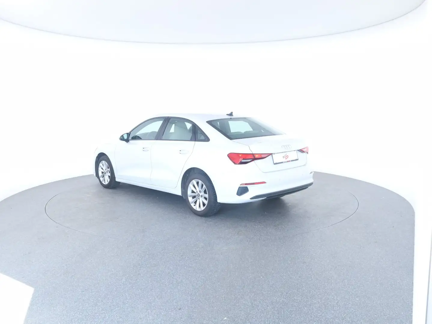 Audi A3 Limousine 30 TFSI Weiß - 2