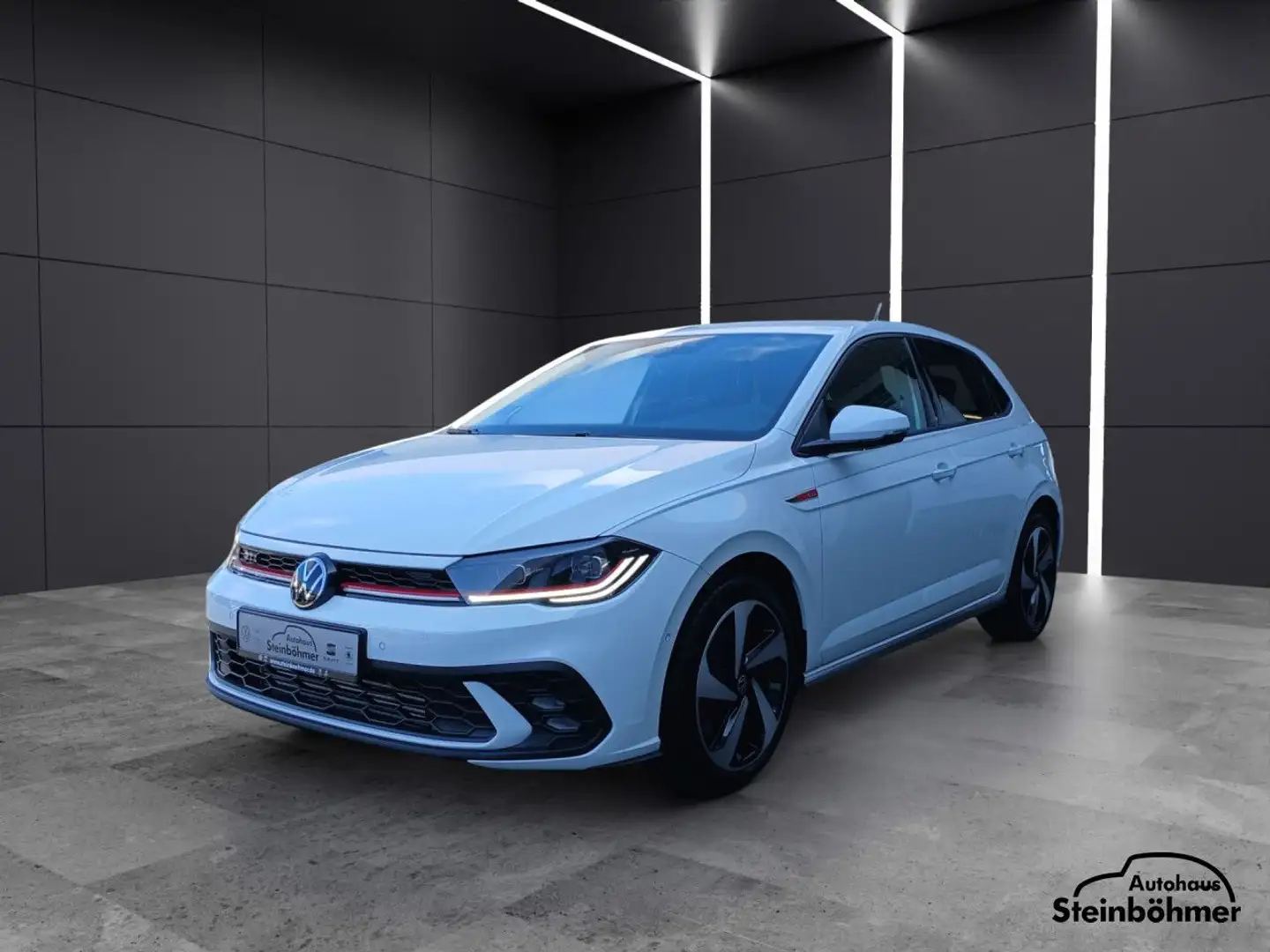 Volkswagen Polo GTI 2.0TSI DSG IQ.Light AppCon IQ.Drive SHZ Wit - 2