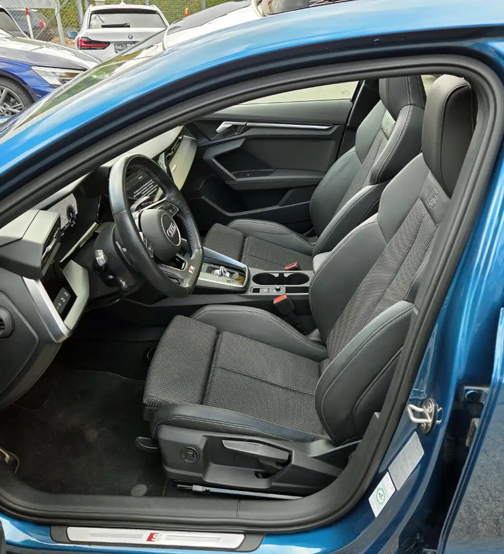 Audi A3 40TFSie S-Line Sportb.PanSD.Matrix.KeyGo.ACC Blau - 2