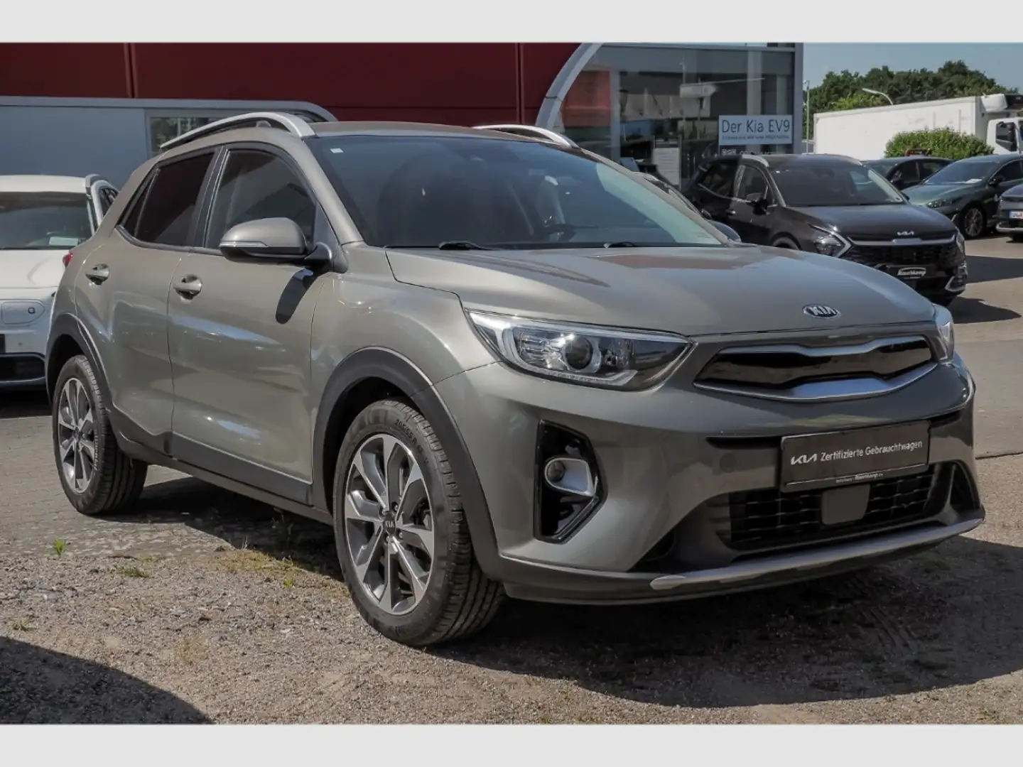 Kia Stonic Vision 1.4 Navi Klimaautom RückKam DAB SHZ Lenkrad Grün - 2