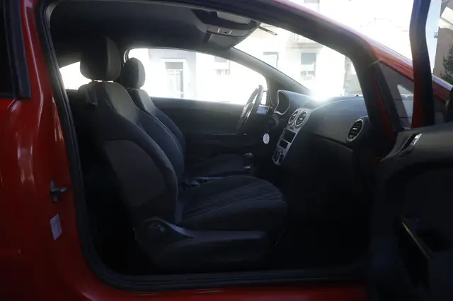 Opel Corsa view 10