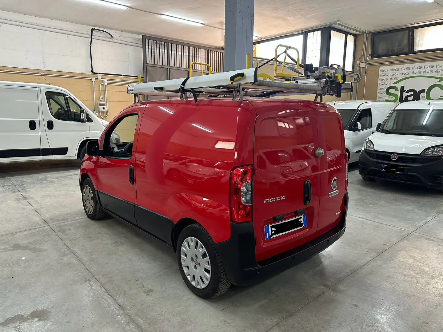 Fiat Fiorino 1.3 MJT 95V Furgone Adventure Rojo - 2