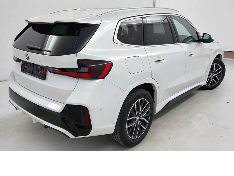 BMW X1 sDrive 18i M Sport Pano HUD DrivingPro 360°Ka — photo 4