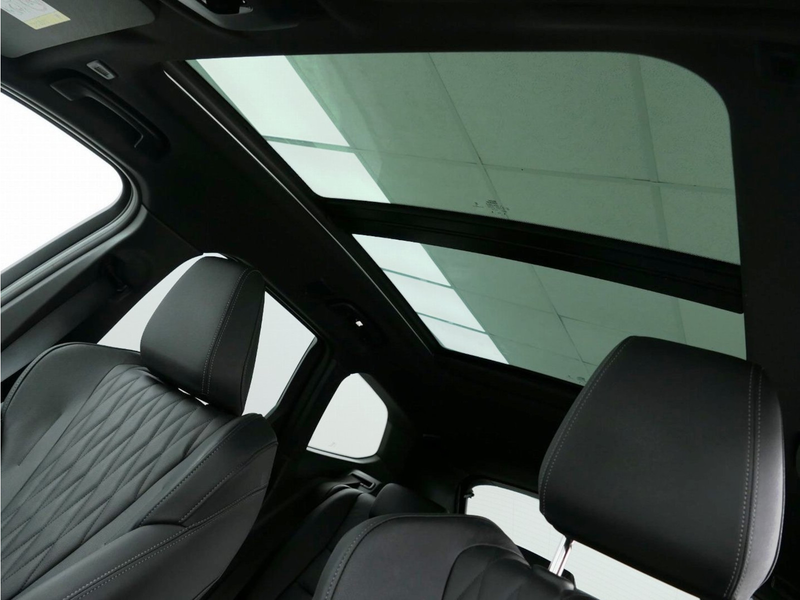 BMW X1 sDrive 18i M Sport Pano HUD DrivingPro 360°Ka — photo 7