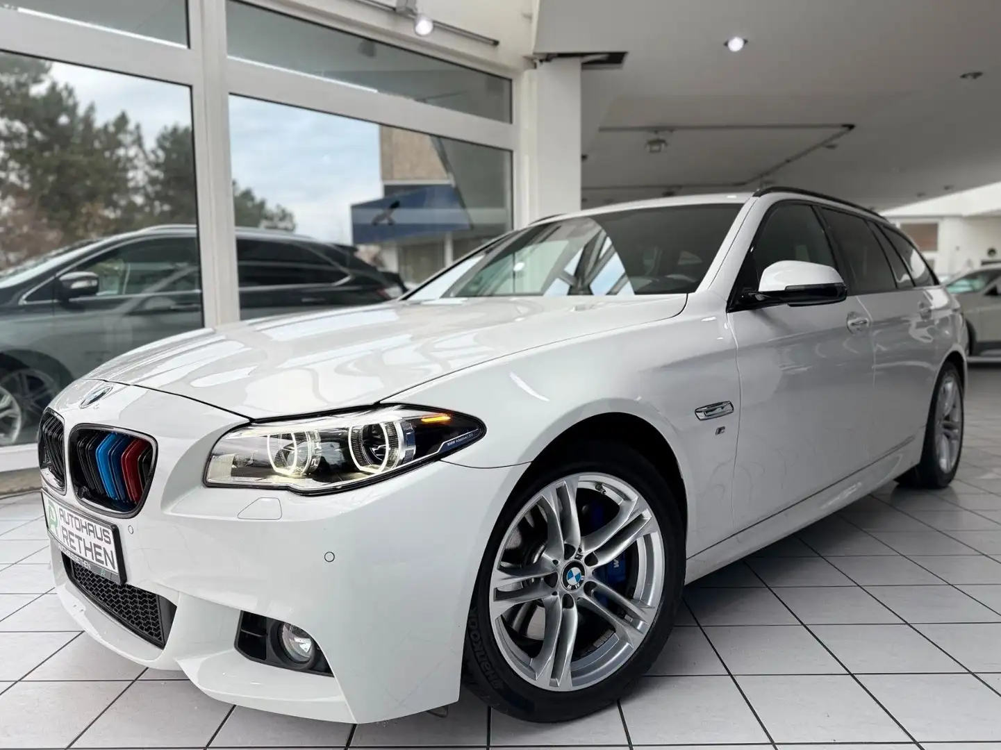 BMW 530 d Touring*M Sport*DRIVING ASSISTANT+*HUD* Bianco - 2